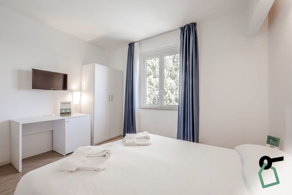 Hotiday Room Collection - Lacona 1