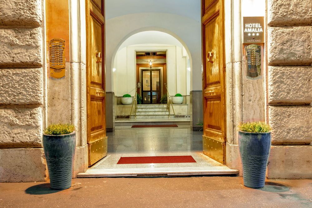 HOTEL AMALIA 2