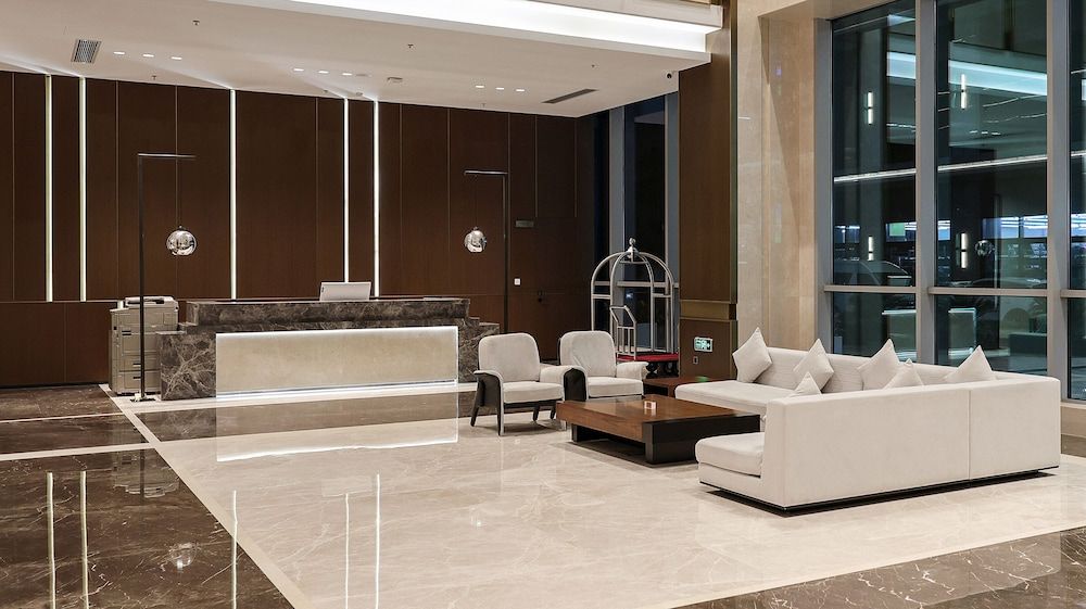 Crowne Plaza Phnom Penh by IHG 金边皇冠假日酒店 Former VM Hotel 1
