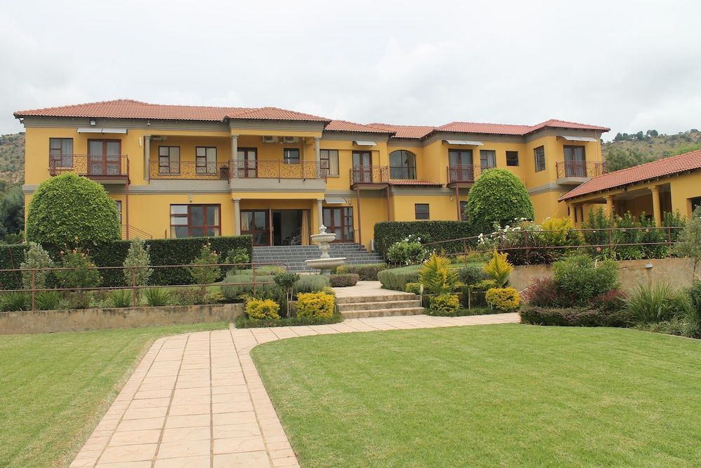 Cradle Mount Hotel 1