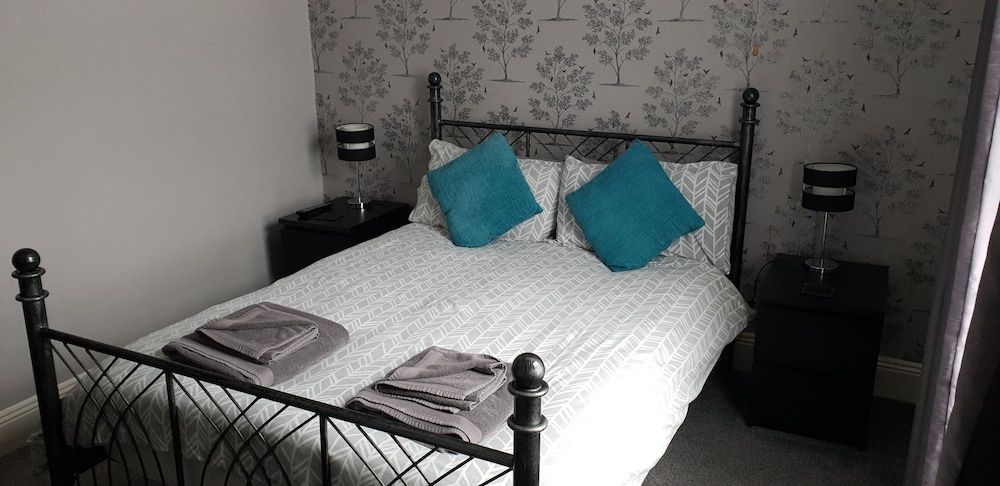 The Roslyn Guest House 2