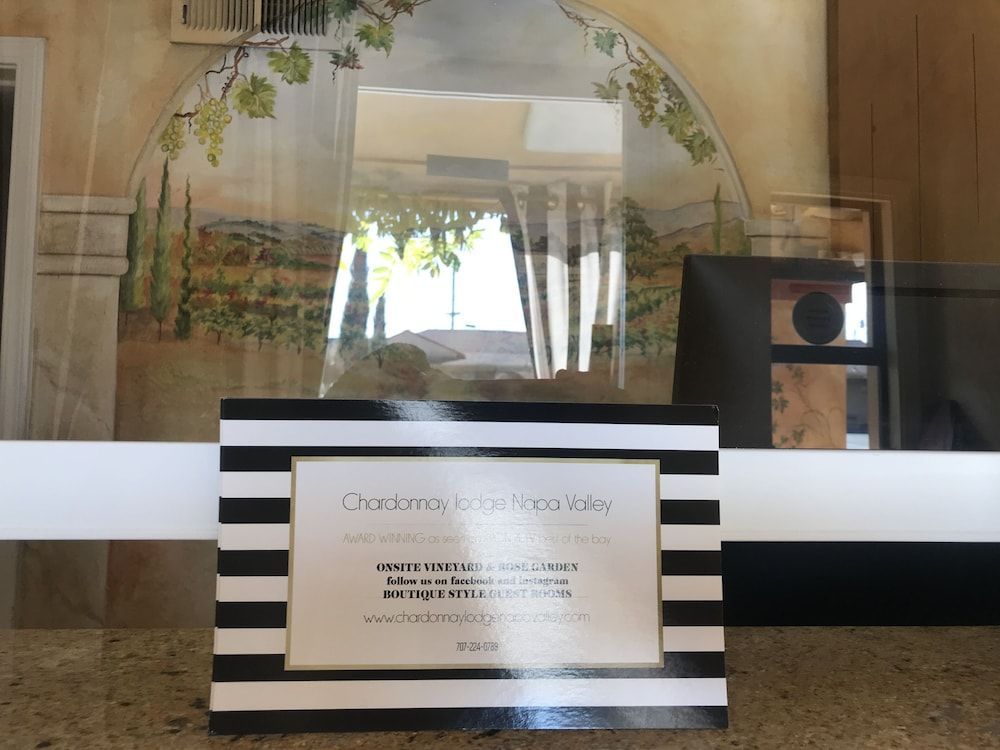 Chardonnay Lodge 2