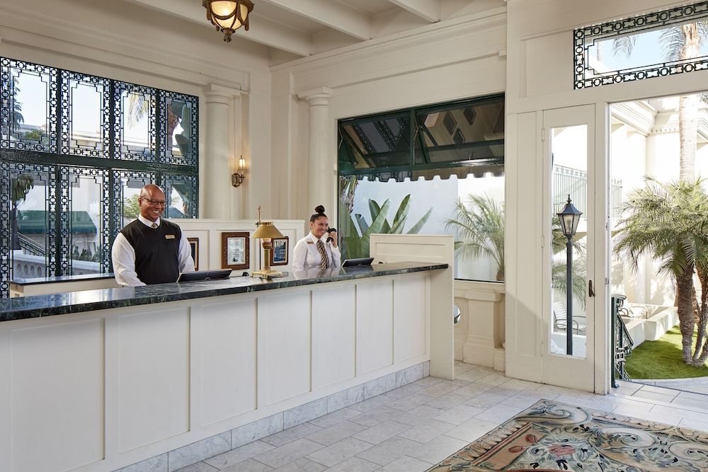 Glorietta Bay Inn 2