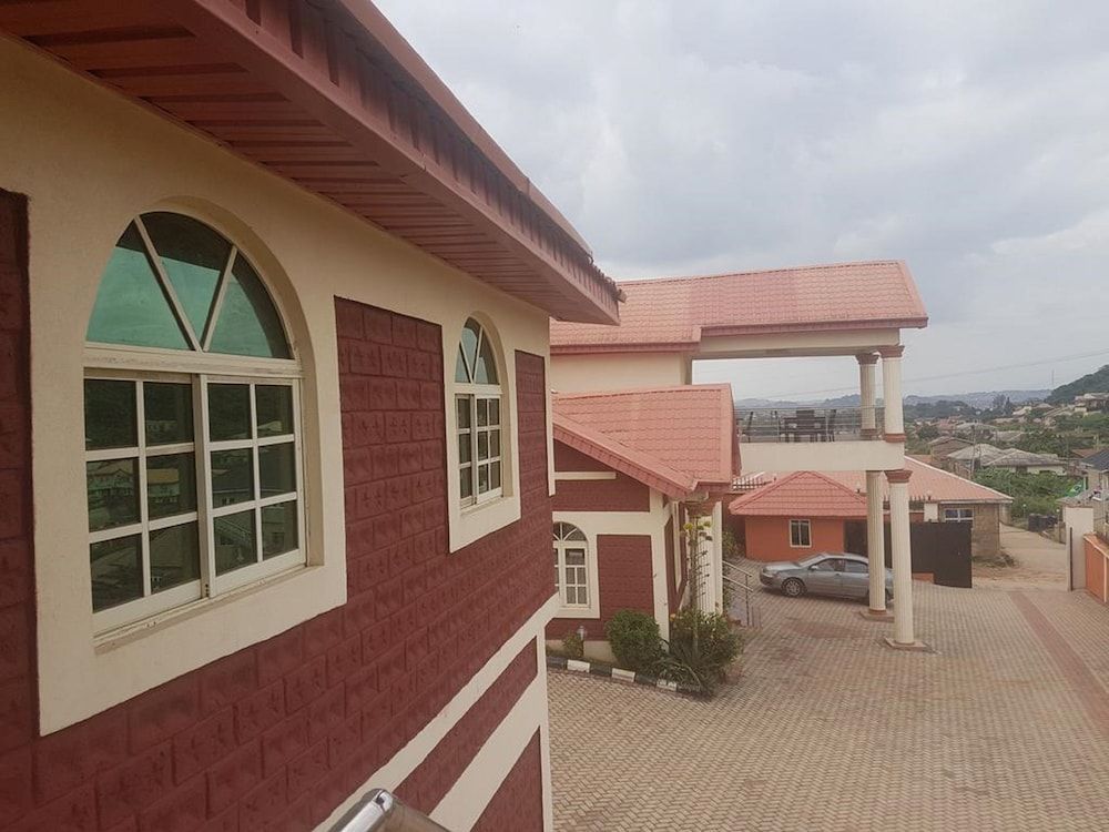 Hallmark Suites - Abeokuta 1