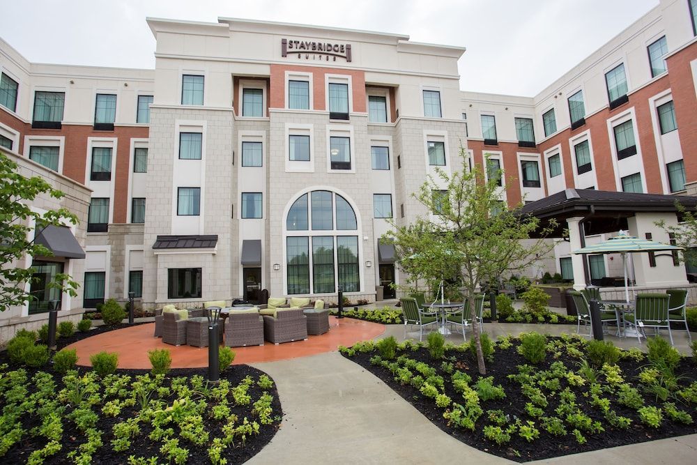 Staybridge Suites MIAMISBURG by IHG 1