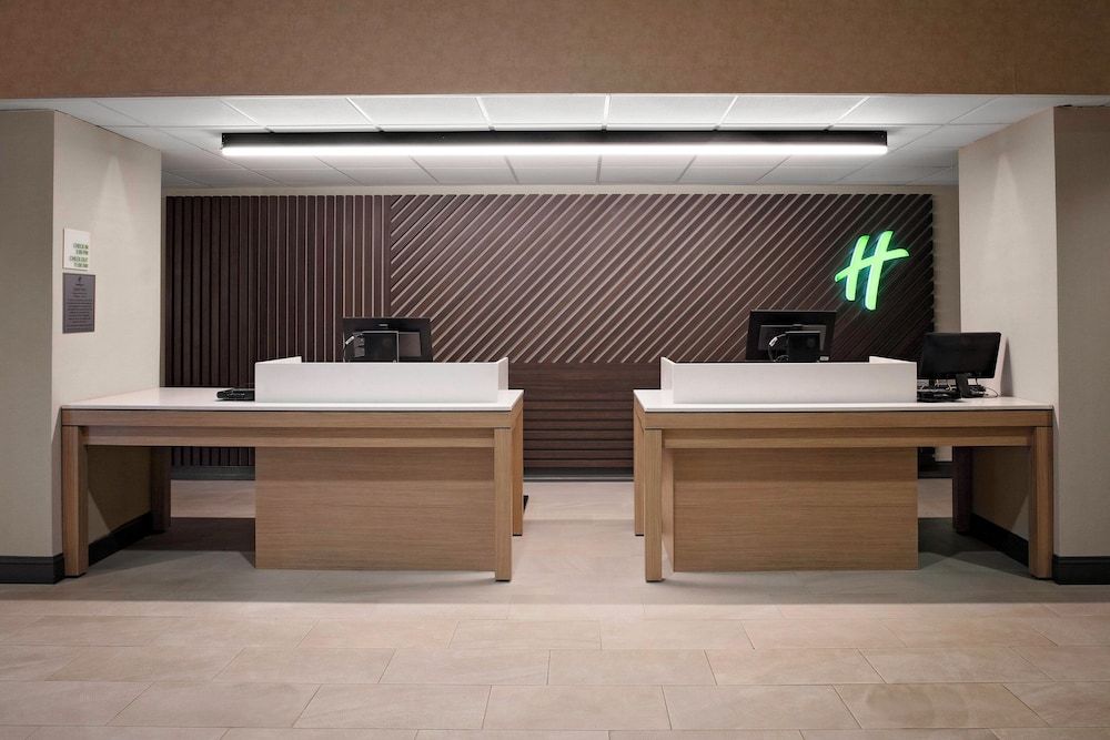 Holiday Inn & Suites BOSTON-PEABODY by IHG 1