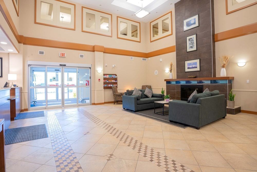 Sandman Hotel and Suites Squamish 2