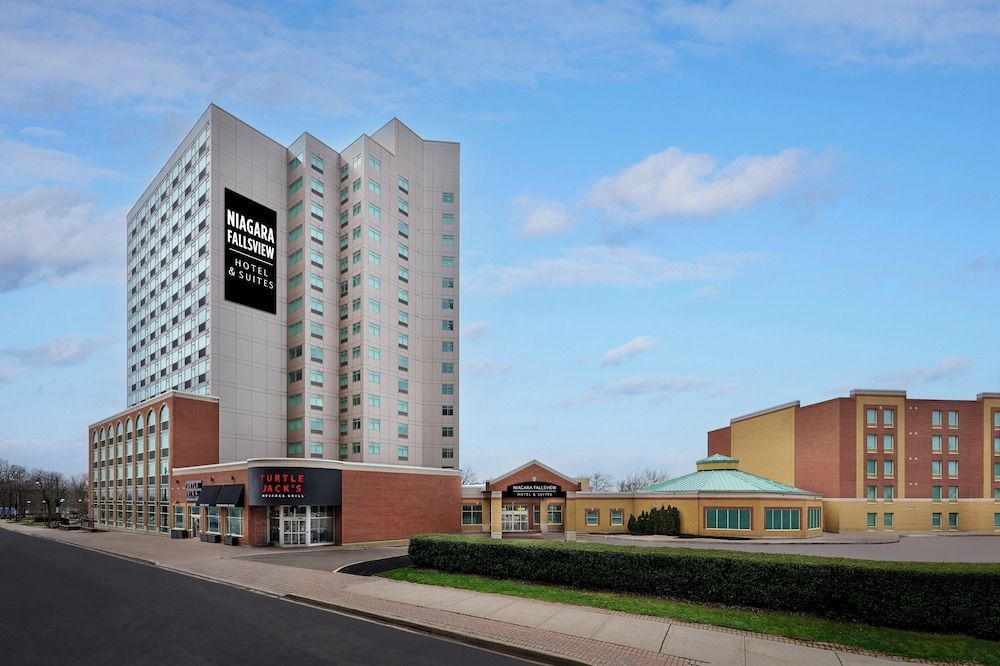 NIAGARA FALLSVIEW HOTEL by IHG 1