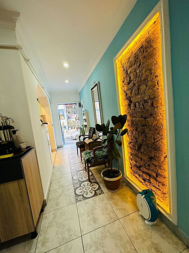 La Maison Bleue 2