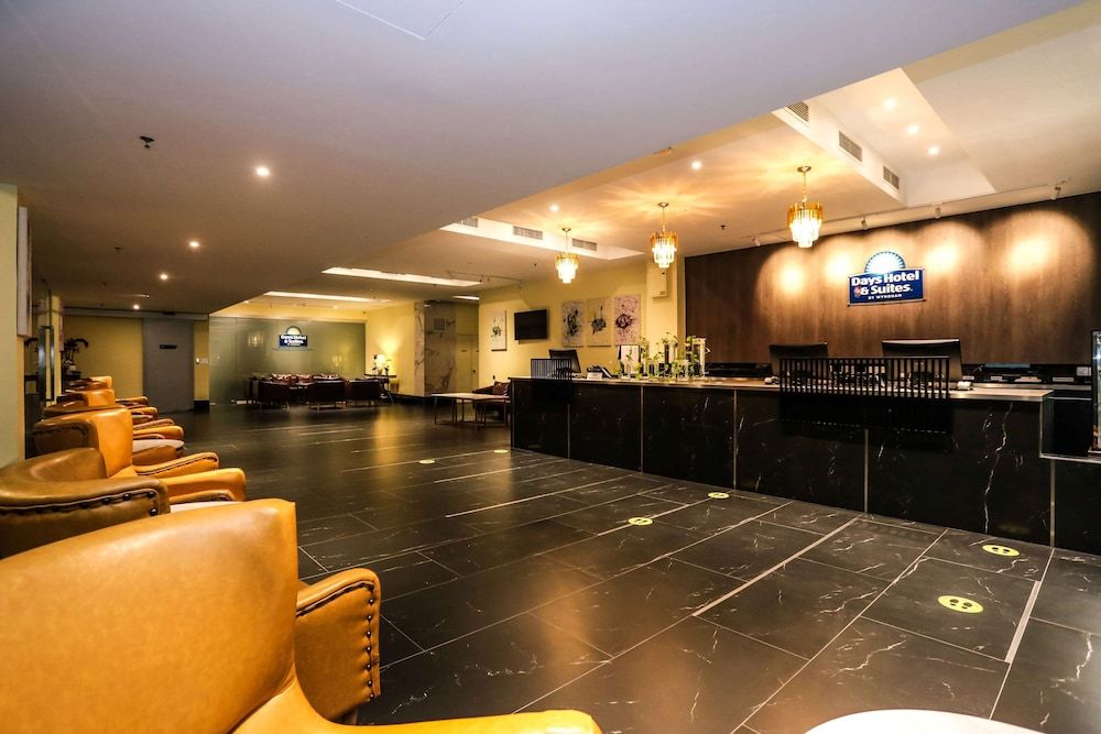 Days Hotel & Suites by Wyndham KL - Chan Sow Lin MRT or LRT 1