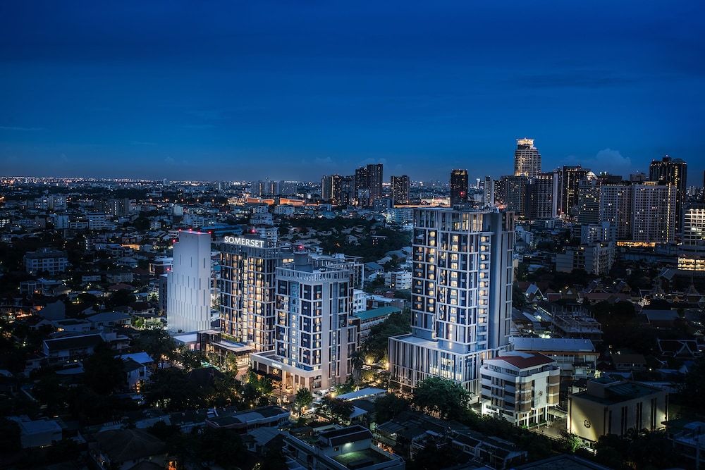 Somerset Ekamai Bangkok 1