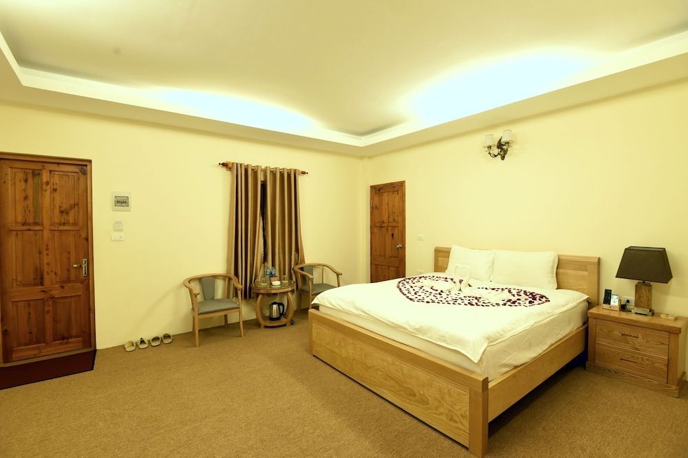 Paragon Resort 2