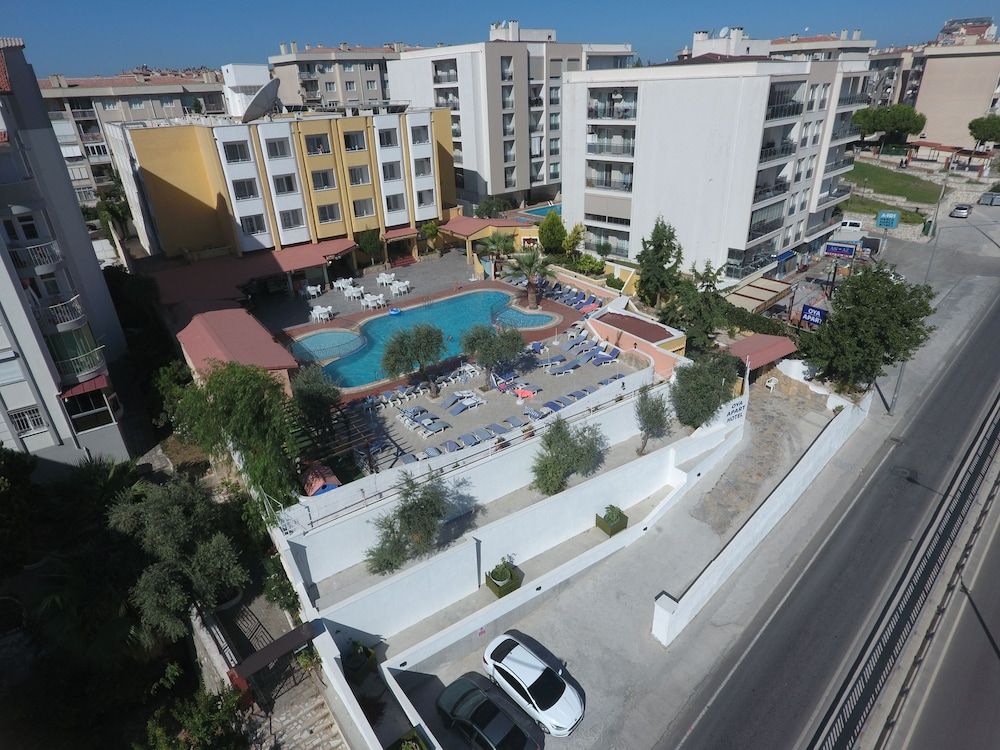 Oya Family Suites 1