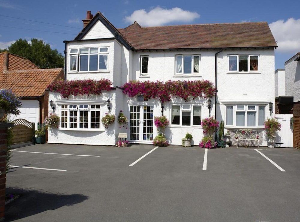 Moonraker House 1