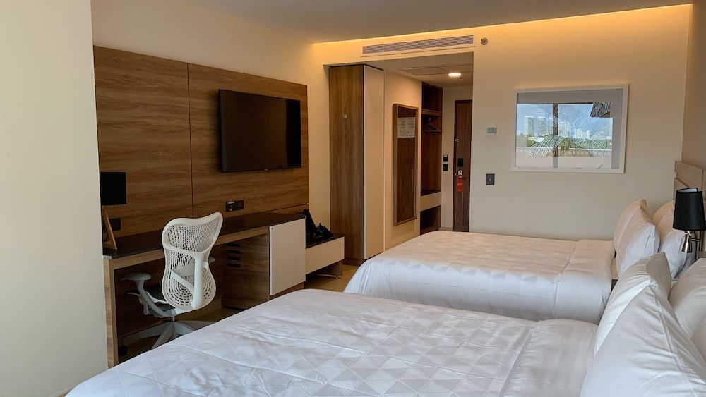 Holiday Inn & Suites PUERTO VALLARTA MARINA & GOLF by IHG 2
