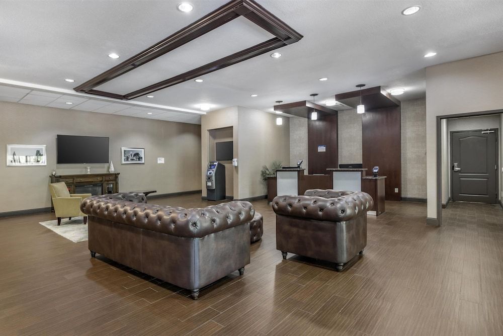 Best Western Plus Lee's Summit Hotel & Suites 2