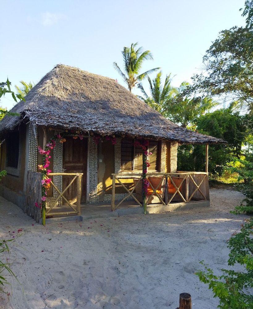 Mida Creek Eco Camp 2