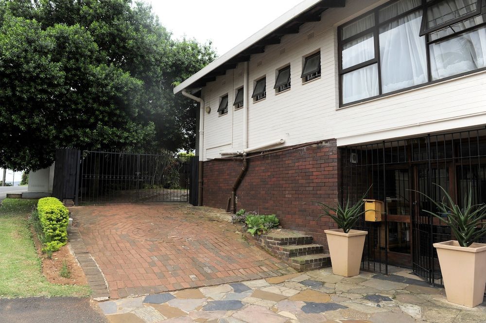Oliveroom Self Catering and B&B 1