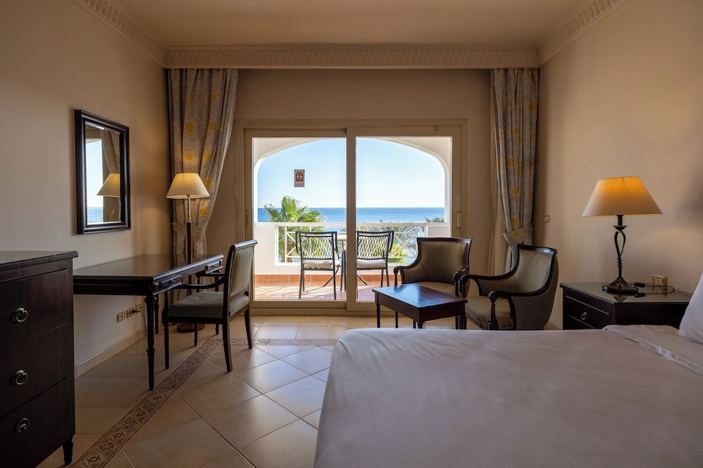 Continental Plaza Beach Resort 2