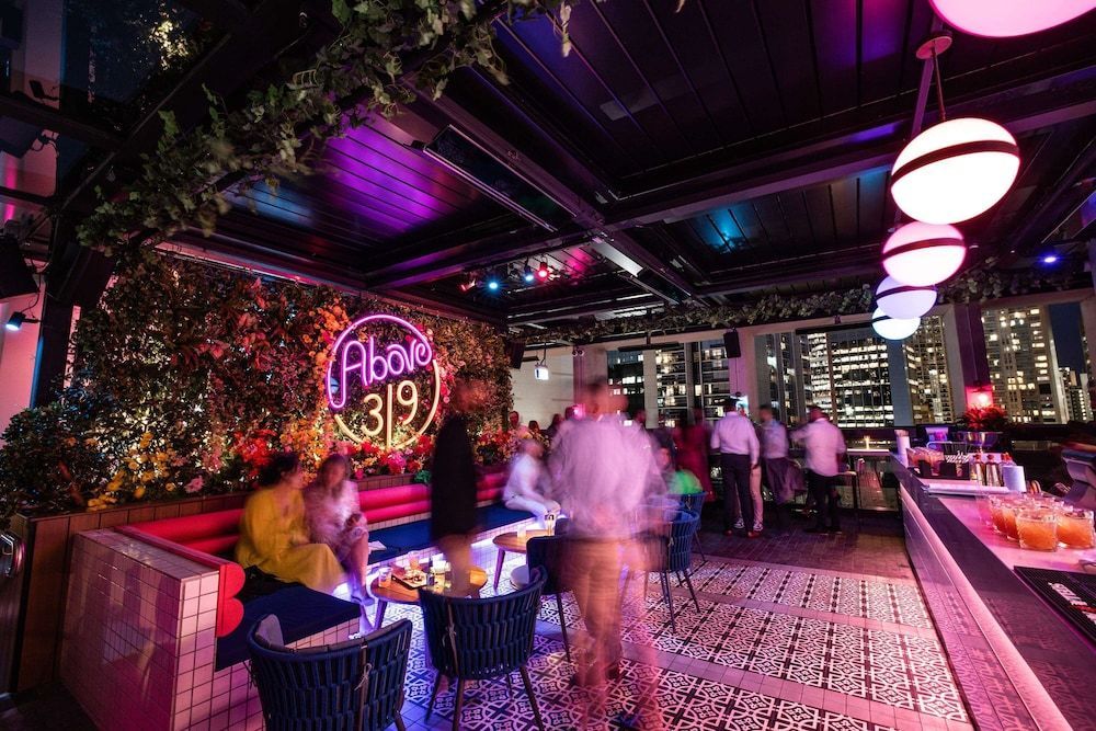 Vibe Hotel Sydney Darling Harbour 1