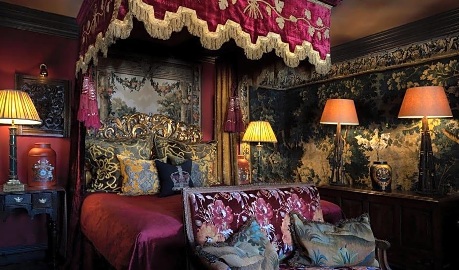 The Witchery 1