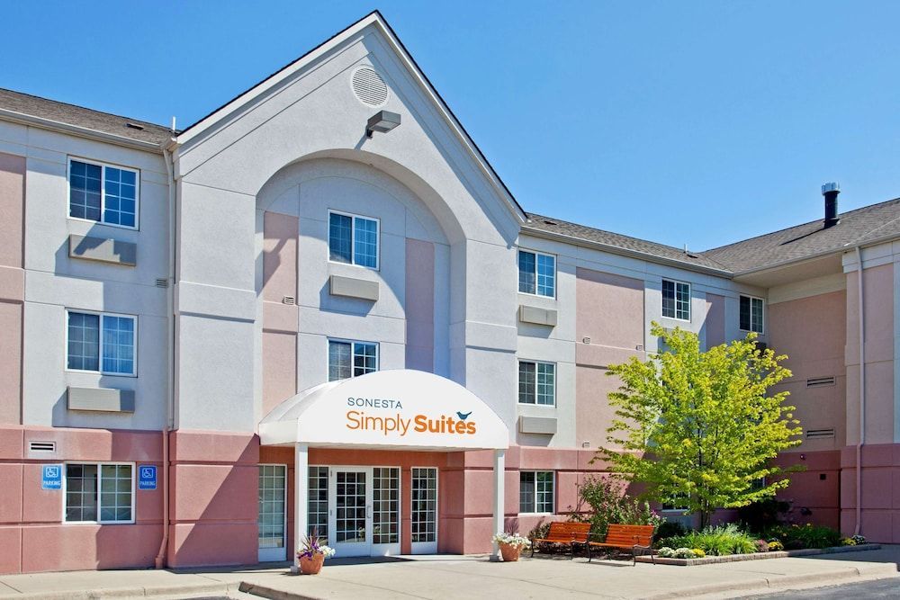 Sonesta Simply Suites Detroit Ann Arbor 1