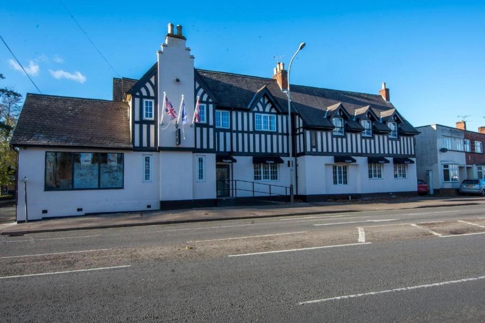 Abbey Hotel 1