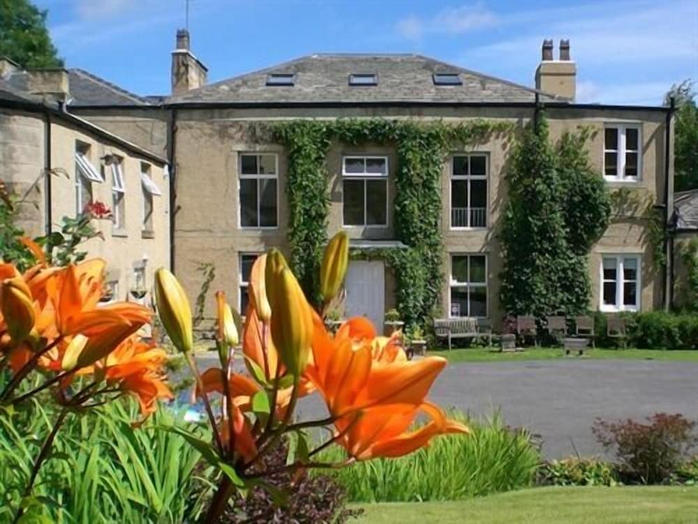 Hedgefield House 1