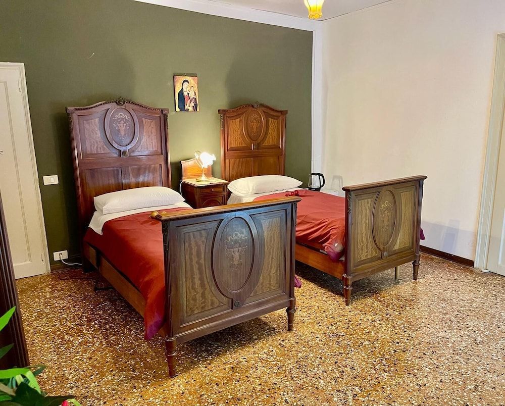 Lions Venice Guest house 2