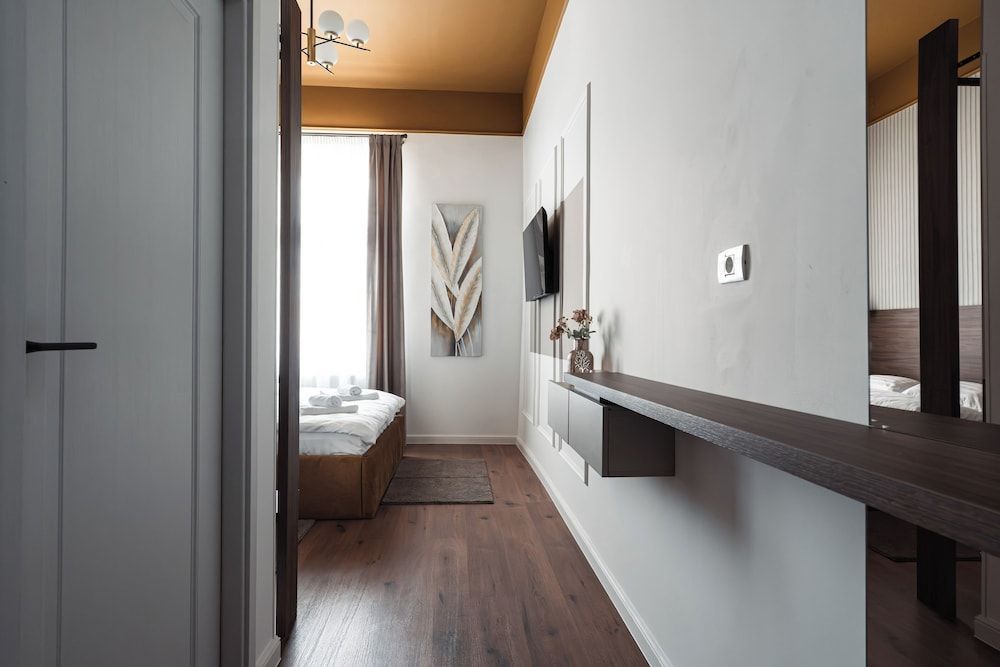 BOUL ROSU RESIDENCE free private parking 1