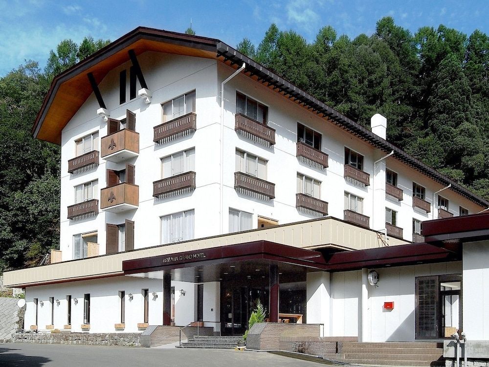 Nozawa Grand Hotel 1