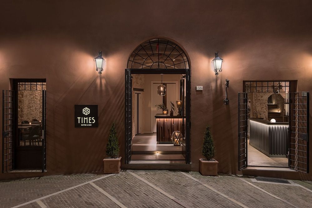 Times Suites - Guesthouse - Etruria Collection 1