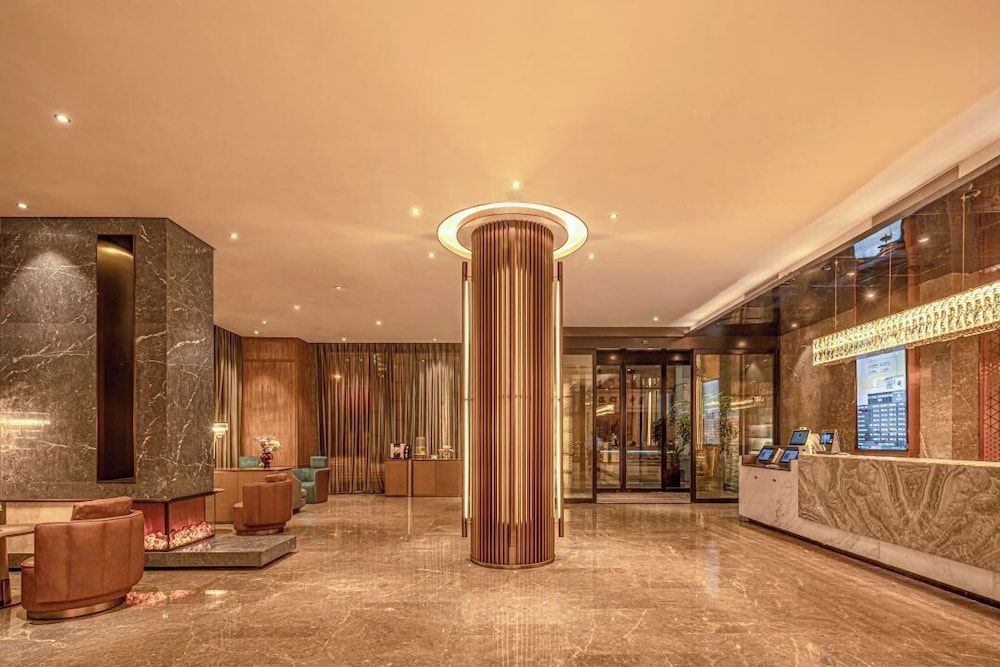 Crystal Hotel Shanghai The Bund Jinling 2