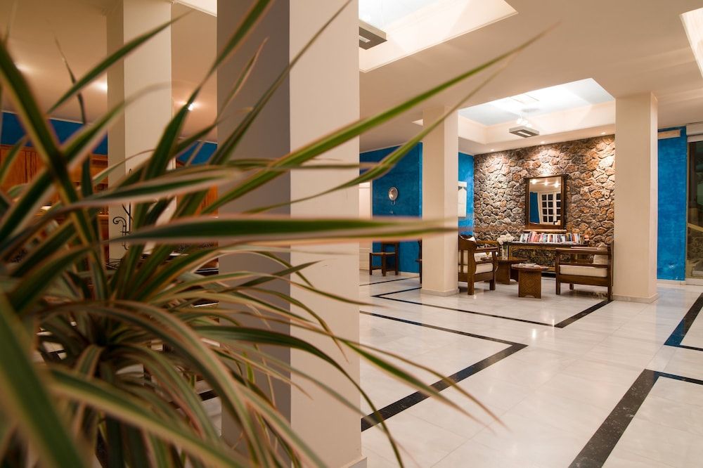 Antinea Suites Hotel & Spa 2