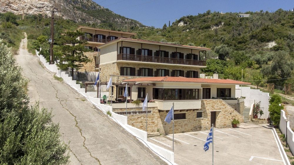 Corali Hotel 1
