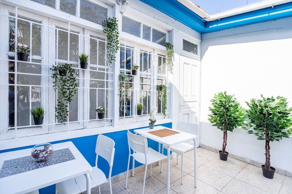 Bee Hostel 1