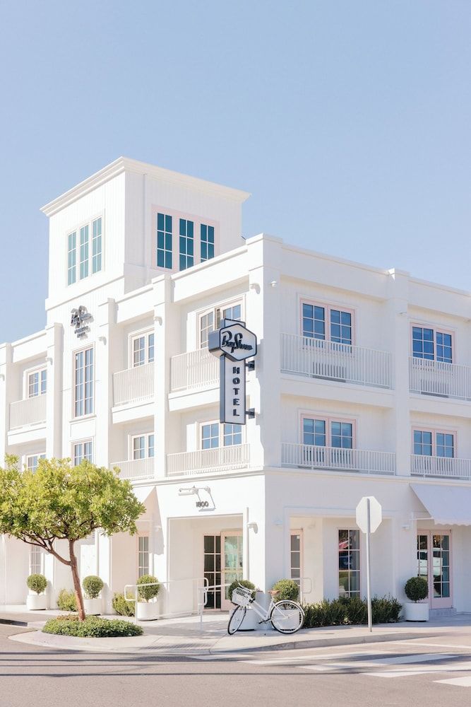 Bay Shores Peninsula Hotel 1