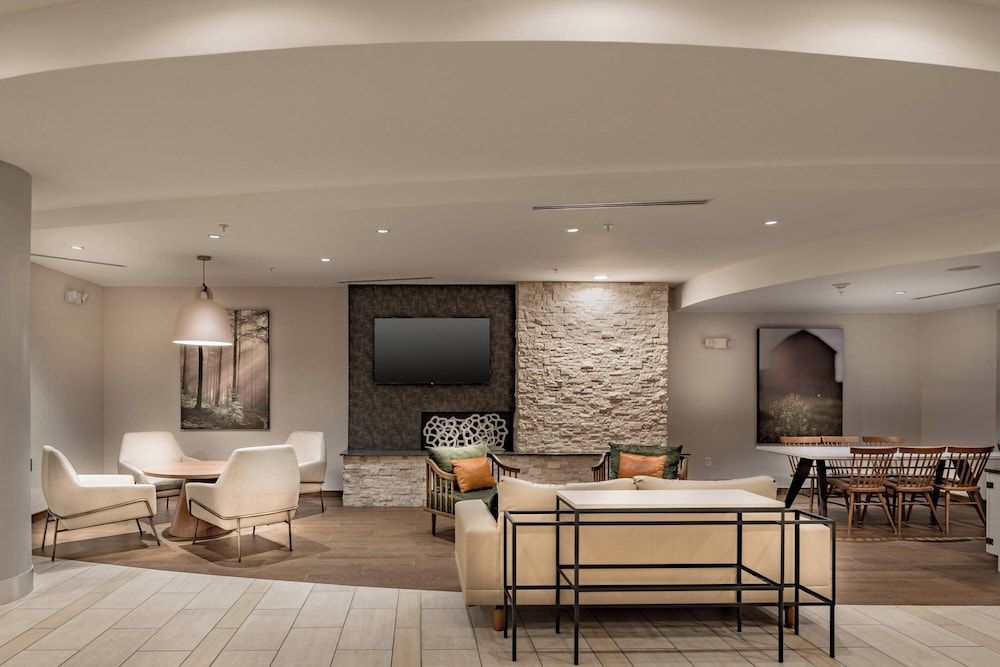 Fairfield Inn & Suites by Marriott New Braunfels 2