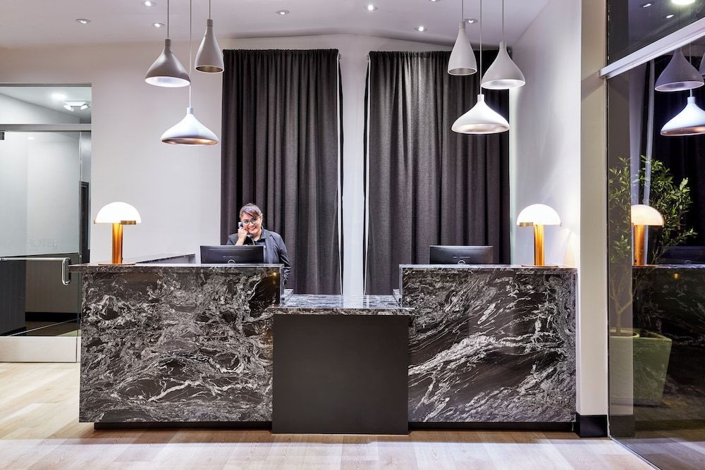 Elan Hotel 2