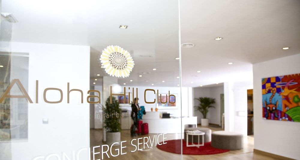 Aloha Hill Club 2