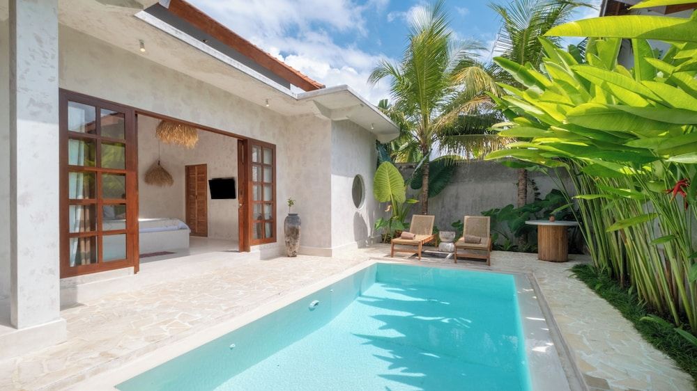 Nick Villas 1