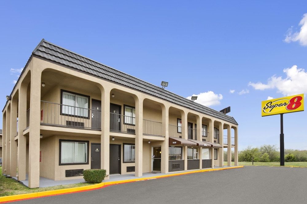 Super 8 by Wyndham Fort Worth TX 1