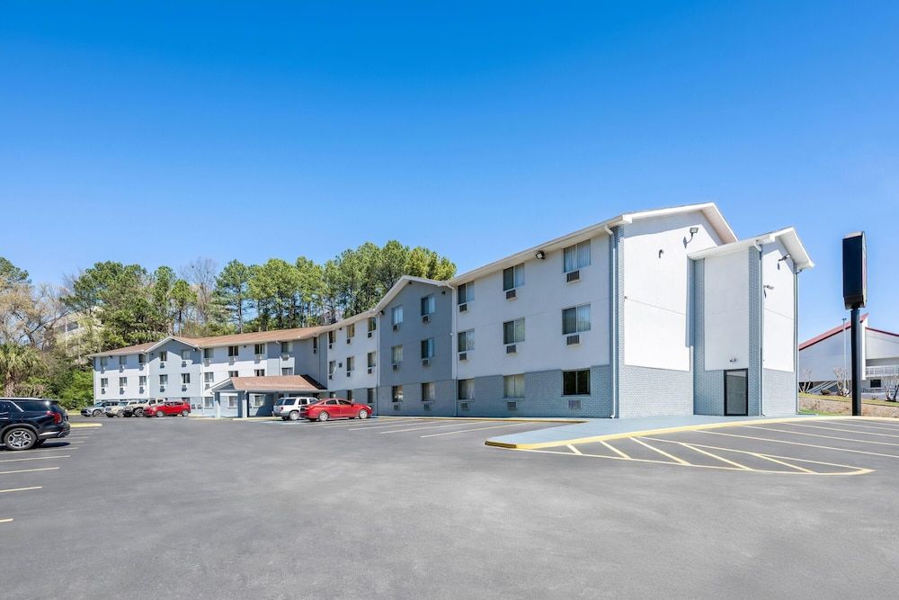 Super 8 by Wyndham Homewood Birmingham Area 1