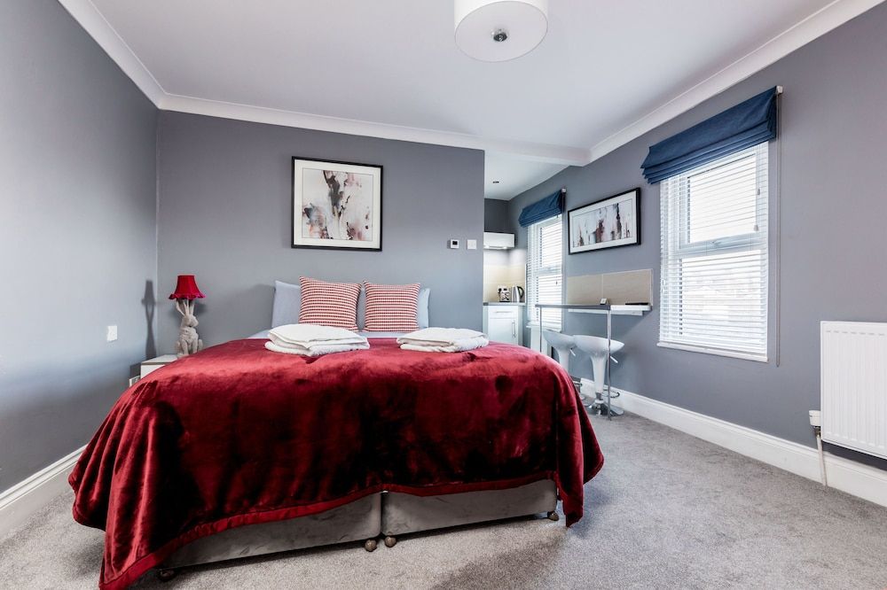Ashbys Accommodation & Spa hire 2
