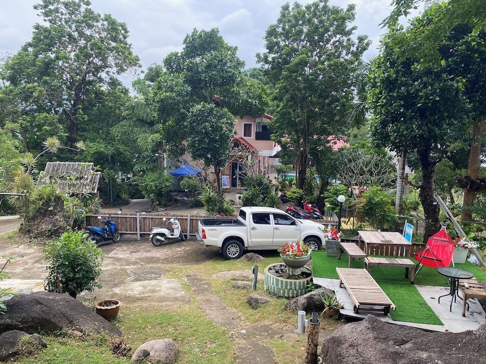 Majestic Sea View Resort 1