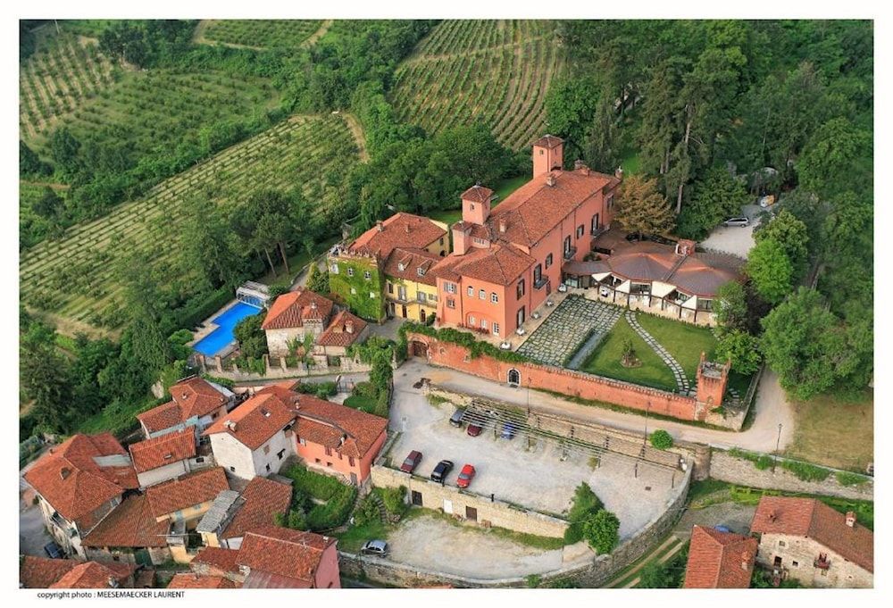 Castello Rosso 1