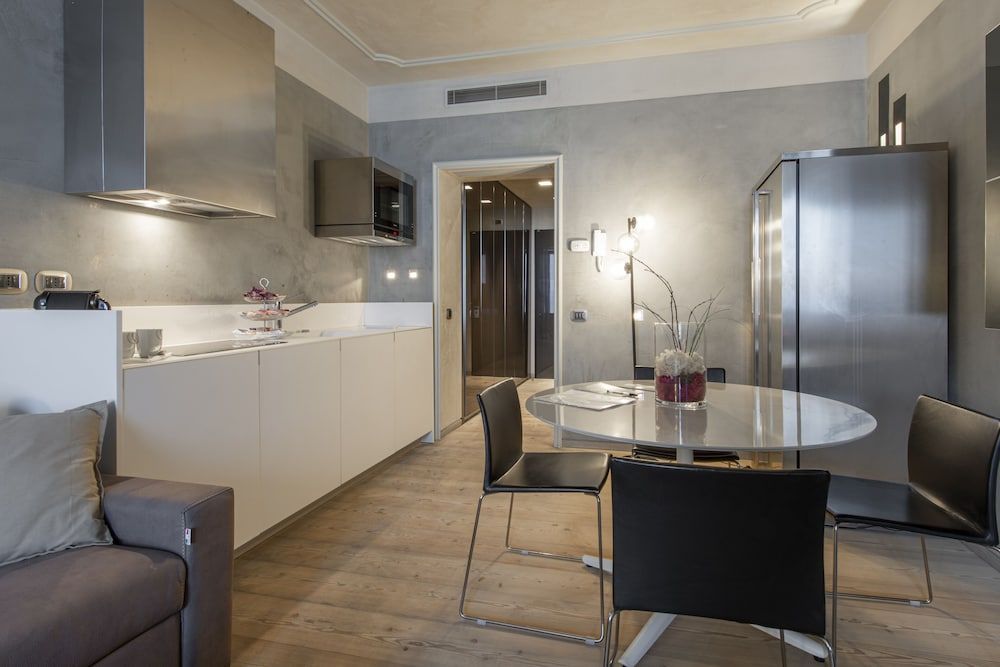 Milan Royal Suites & Luxury Apartments 2