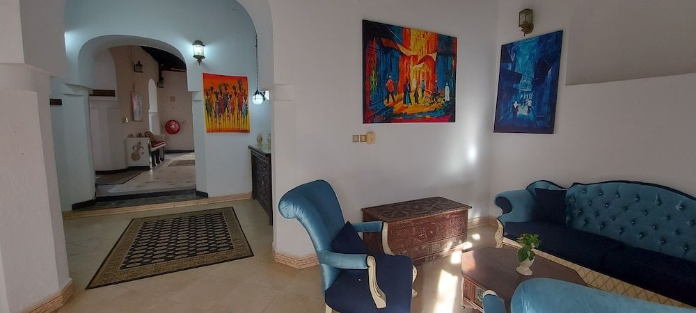 Horizon Palace 2