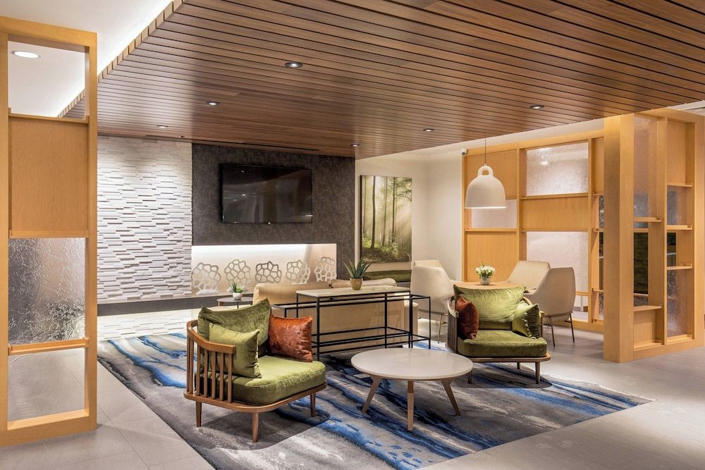 Fairfield Inn & Suites by Marriott Boston Walpole 1
