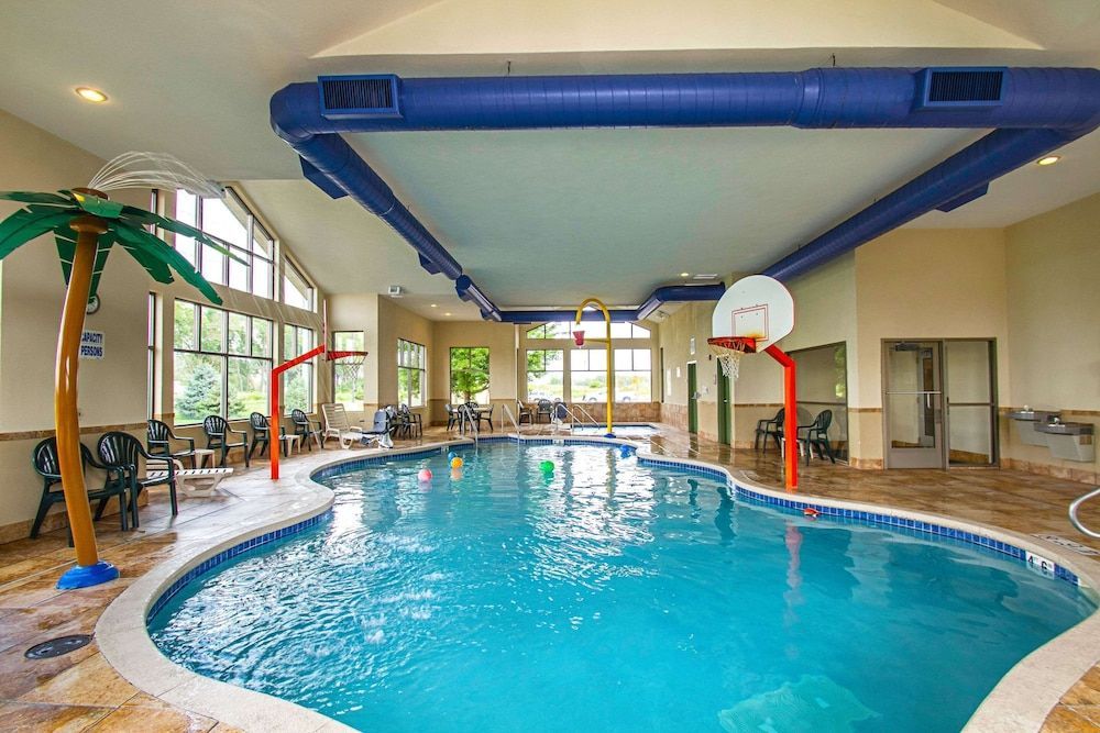 Sleep Inn & Suites Madison - Monona 1